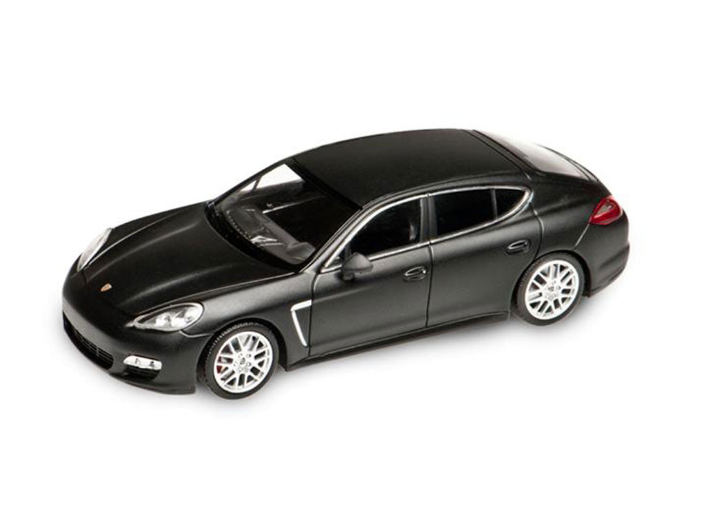 MODEL CAR PANAMERA T