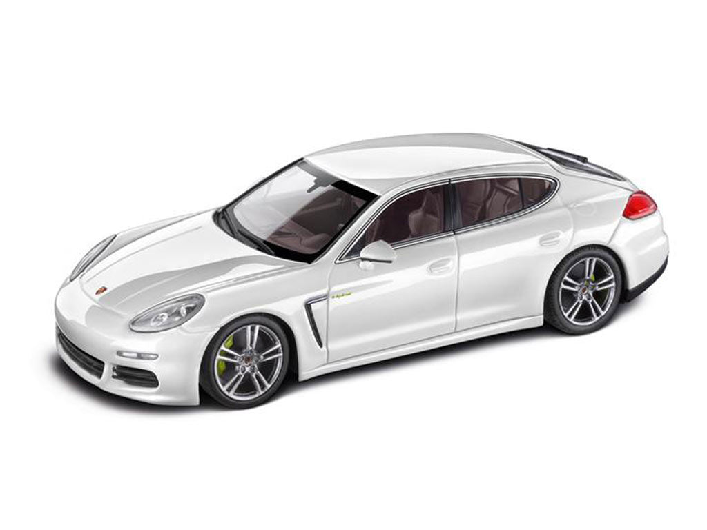 MODEL CAR PANAMERA 2