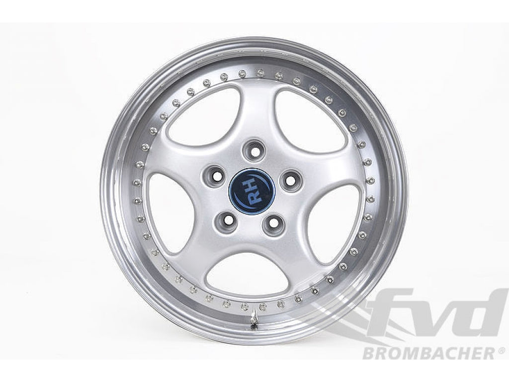 Wheel - RH - Speedline Style - 8 x 18 ET 52 - 3 Piece