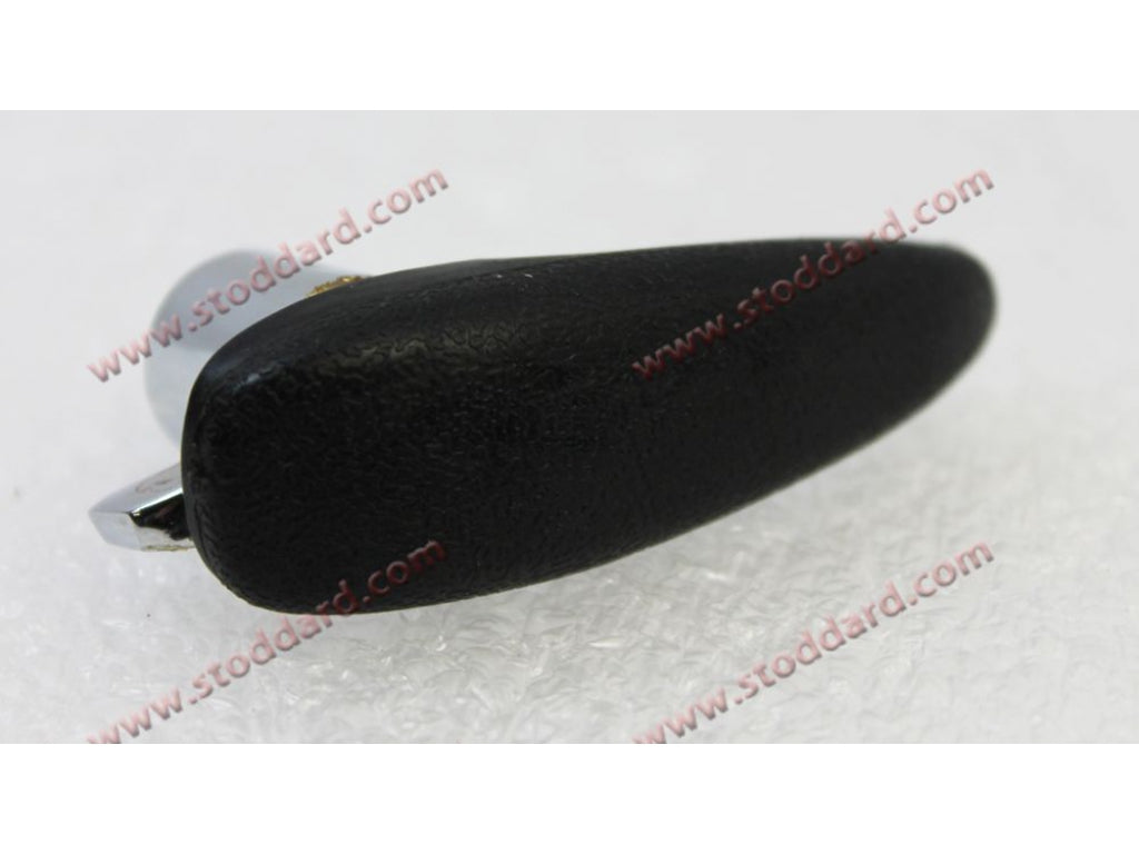 Right Vent Window Handle for opening vents, Black.