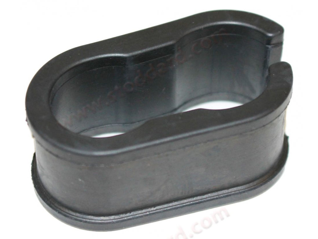 Rubber Mounting Sleeve for OIl Cooler Pipe.