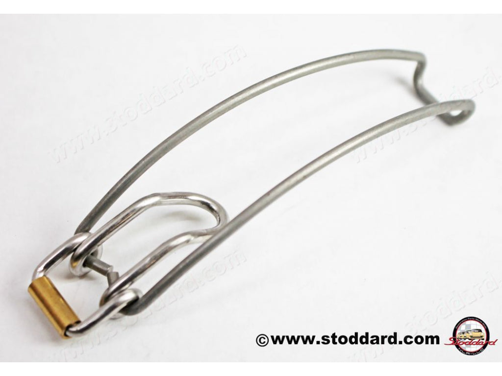 Clip Latch or Clamp for Air Filter Housing.