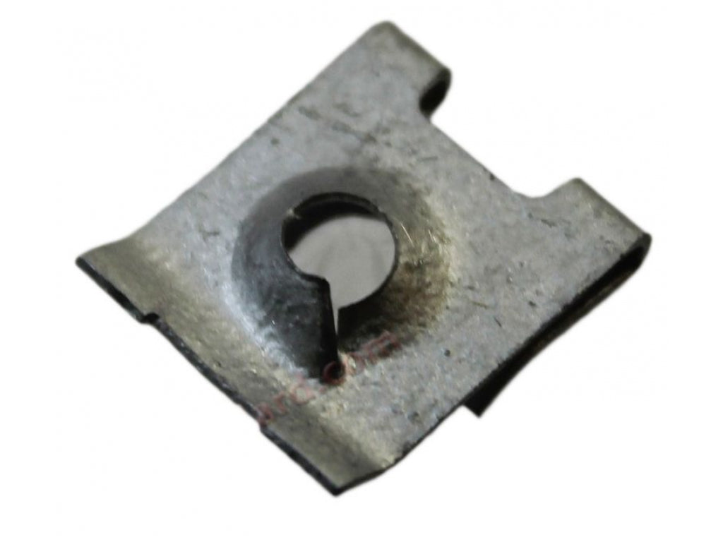 Speed Nut B 4.8 MM O.E.
