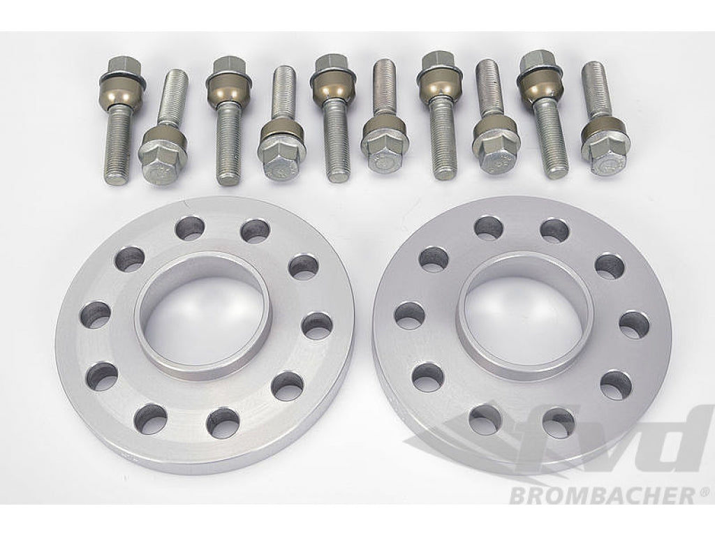 Spacer Set Macan - 18 mm - Silver - Hub Centric - Sold as a Pair