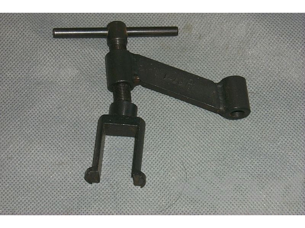 Valve spring compressors intake