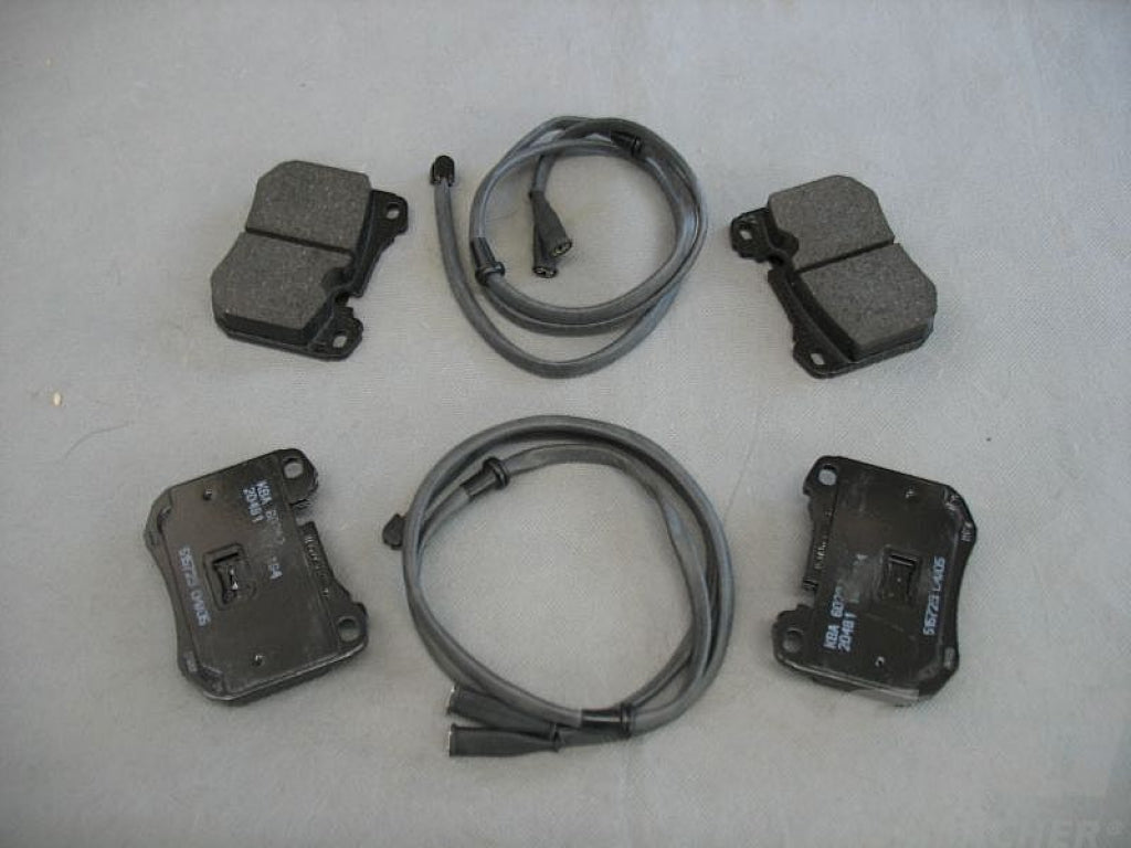 Brake service kit front ( no Discs!) 928 78-82