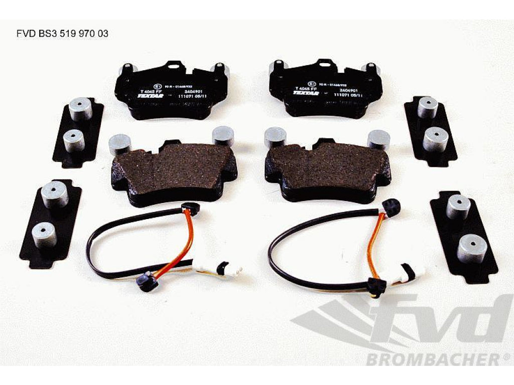 Brake service kit front (no Discs!) 997-1 C2 05-08