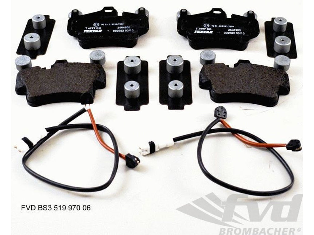 Brake service kit front (no Discs!) 997-1 C4 05-08
