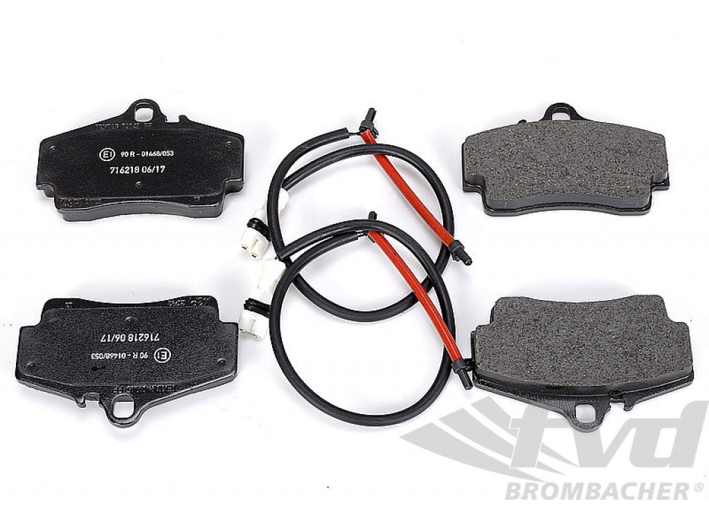 Brake service kit rear ( no Discs!) 986