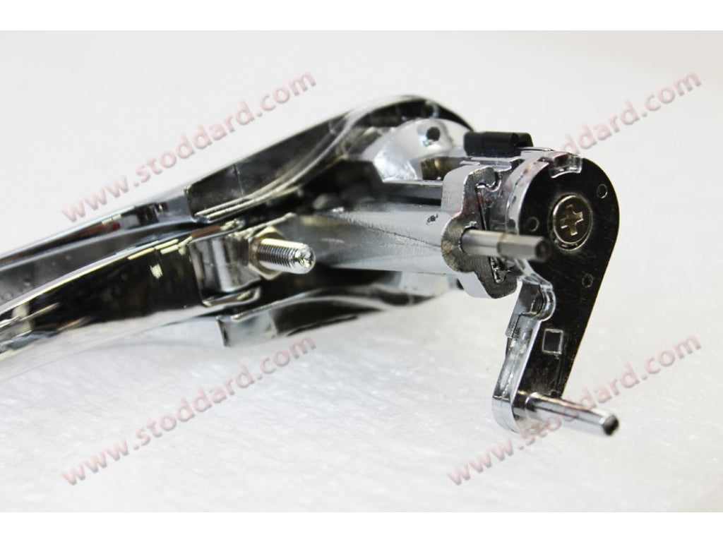 Door Handle Set, Left and Right, Chrome With Lock Cylinder And Keys