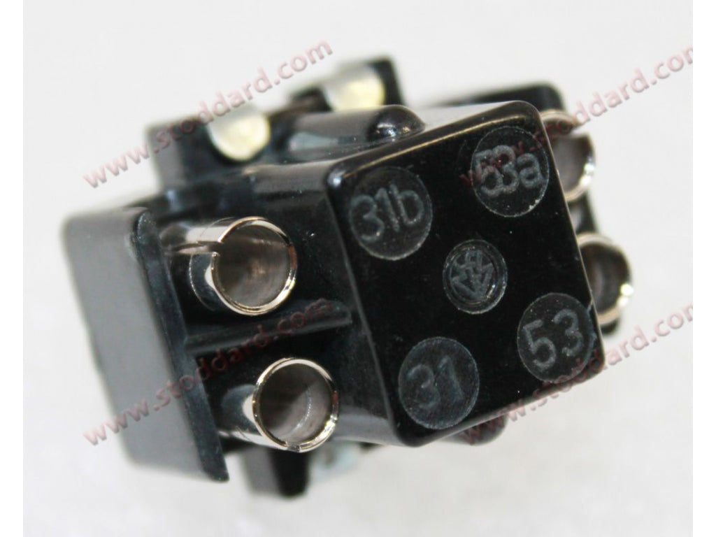 Electrical Accessory Pull Switch, Push On / Pull Off Four Pole / Bullet Connections for 356 and early 911 912