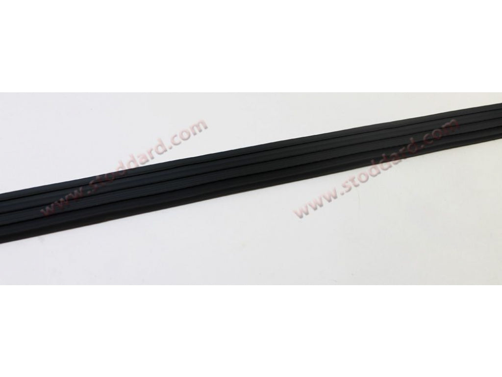 Seal, Quarter Panel Extension to Body