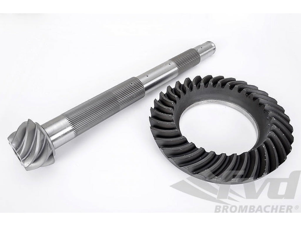 Ring and Pinion GT3 / GT2 (8:32) = 4,0 (for shorter transmission ratio)