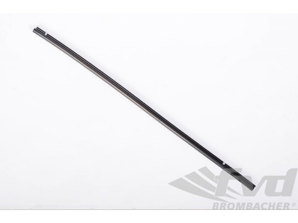 Seal 964 - Side Skirt / Rocker Panel - Right - Narrow Body - Black