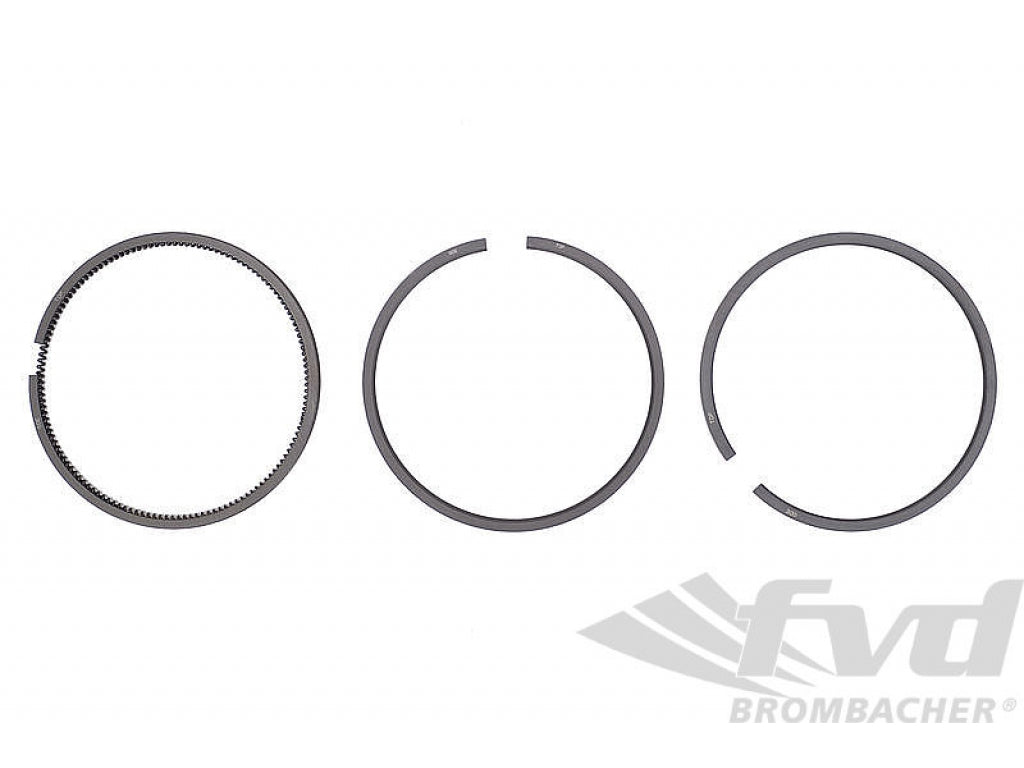 Set of piston rings 82,5 mm