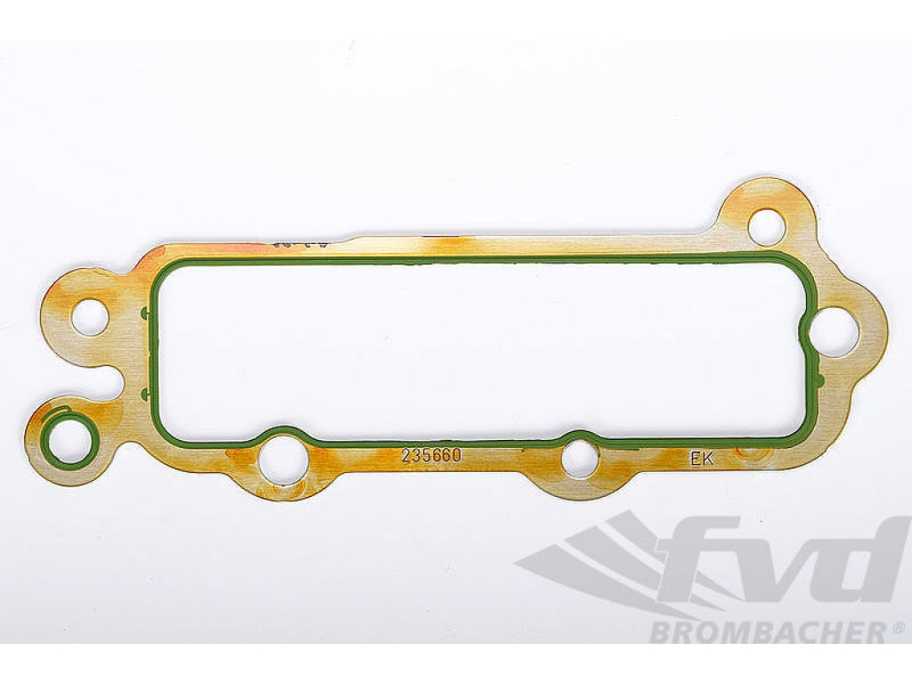 Gasket to chain case/chain adjuster