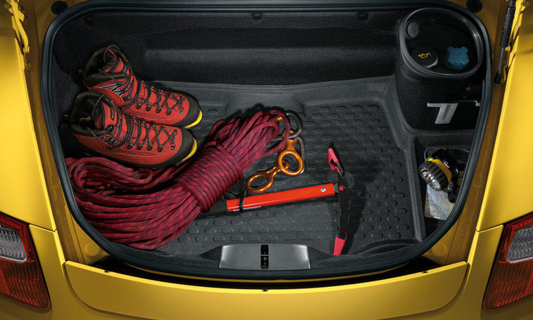 LUGGAGE COMPARTMENT