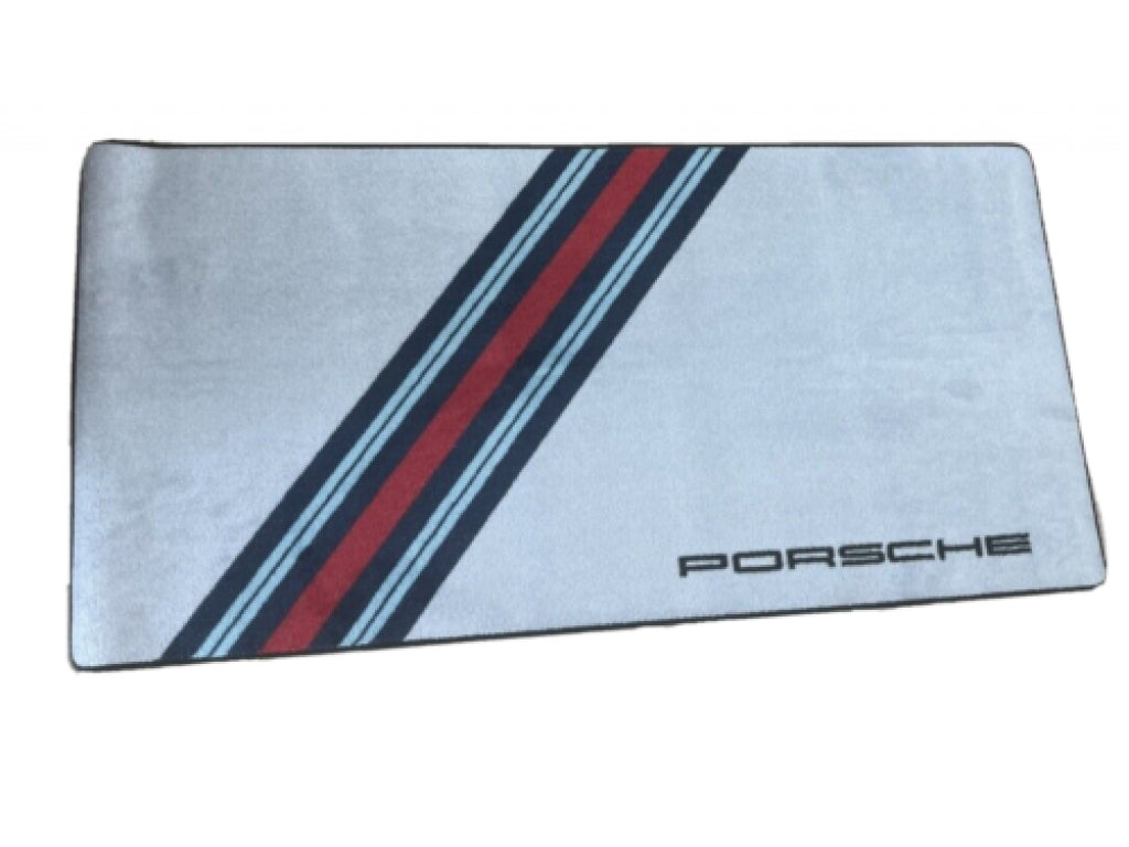 PROTECTIVE FLOOR MAT