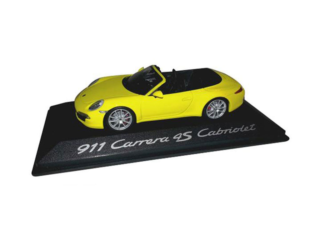 MODEL CAR CARRERA 4S