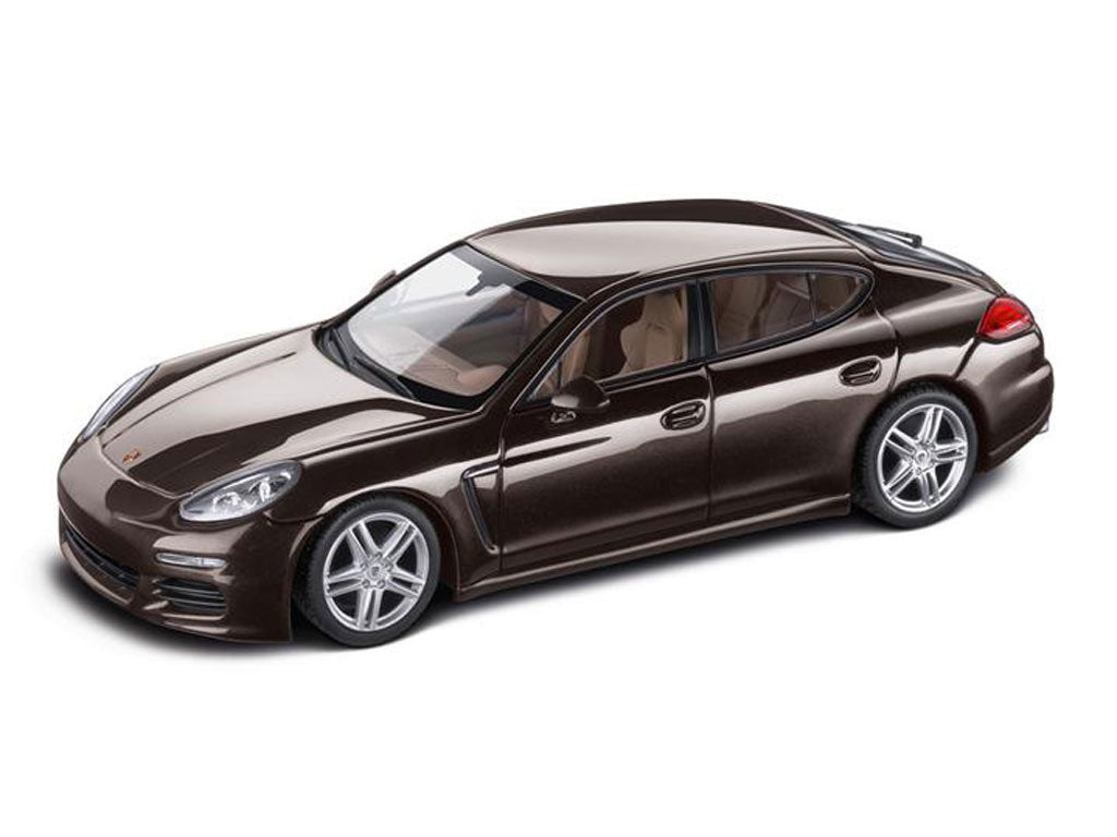 MODEL CAR PANAMERA 2