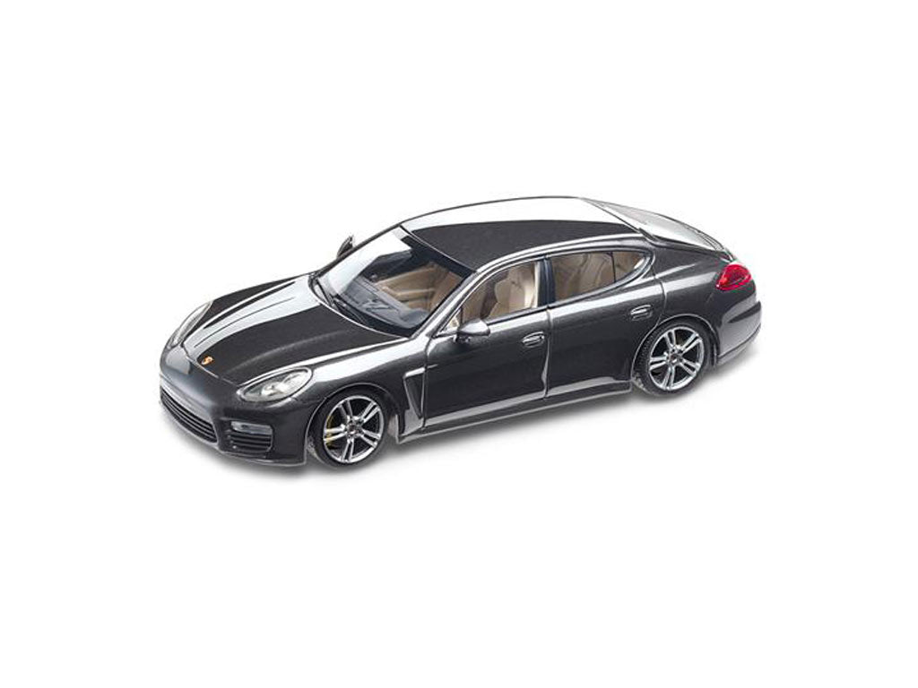 MODEL CAR PANAMERA T