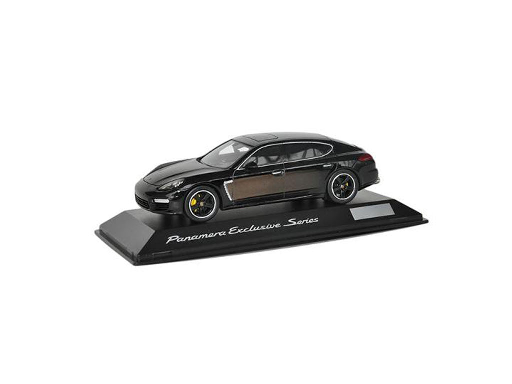 MODEL CAR PANAMERA S
