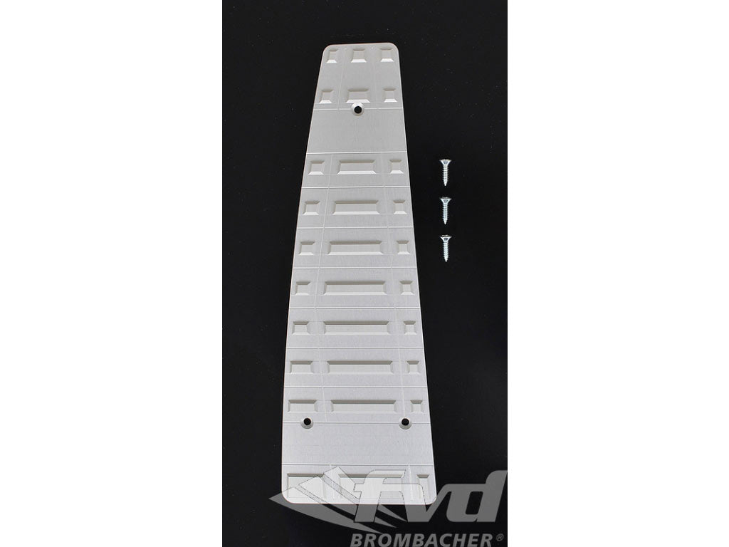 997,987 Aluminum Dead Pedal (No Logo)