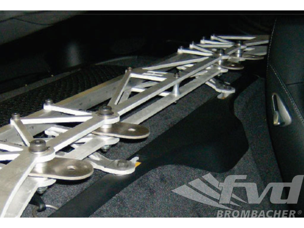Cayman Harness Mount Truss