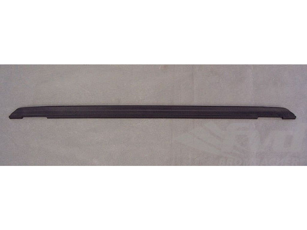 Gasket 993 - Rear - Rear Roof Spoiler above the rear windshield