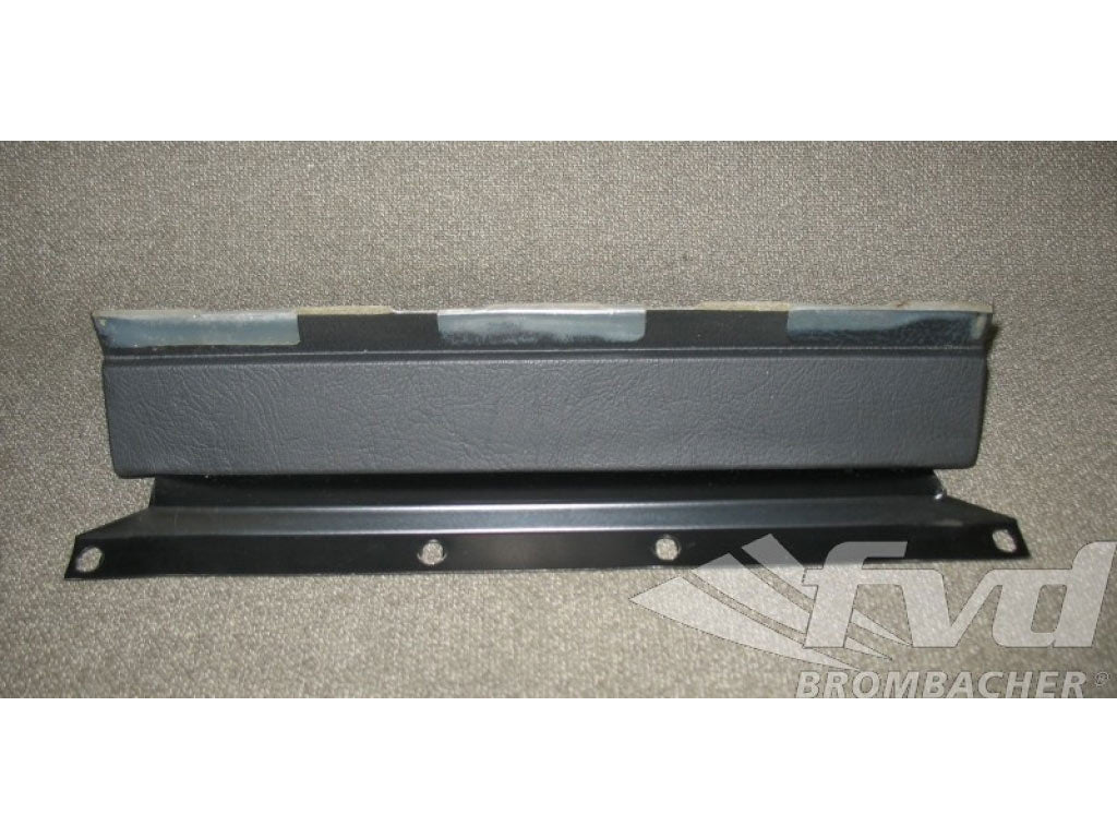 Cover upper part black