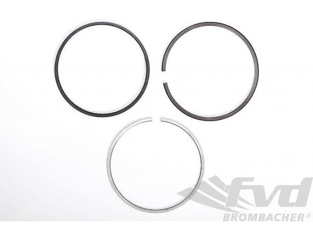 Set of piston rings 996 3,4l 98-01 Goetze