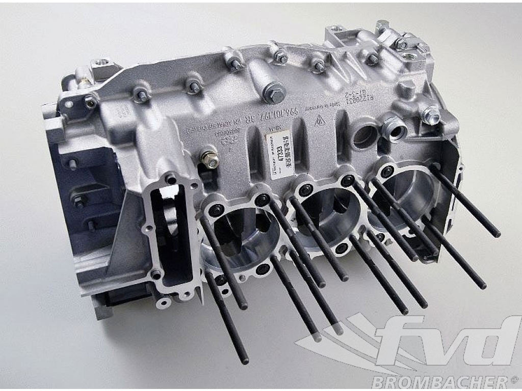 Crankcase 997 GT3 with the dual piston oil jet