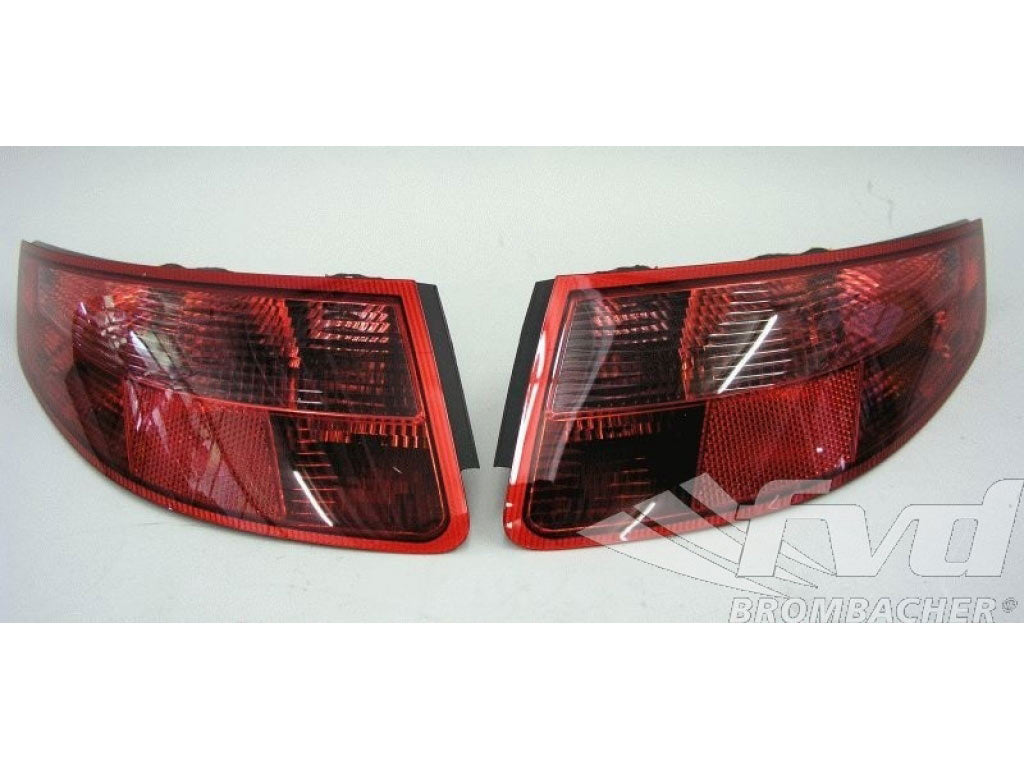 Rear light housing 997 red 05-08