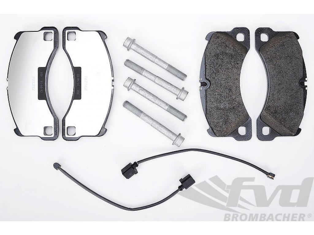 Brake service kit front ( no Discs!) 970 V6 / Diesel