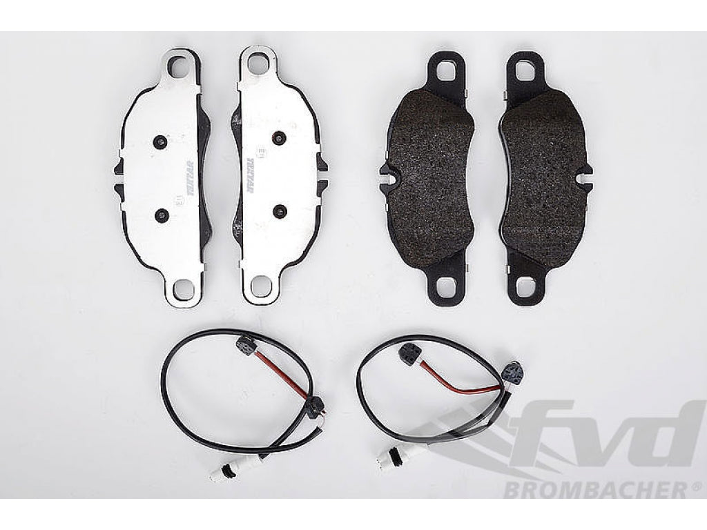 Brake service kit front (no Discs!) 997-2 C4 09-