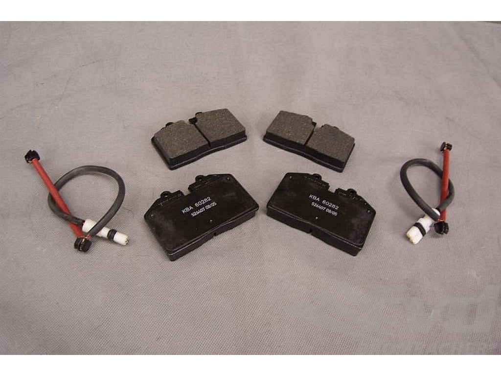 Brake service kit rear ( no Discs!) 944 Turbo 87-89