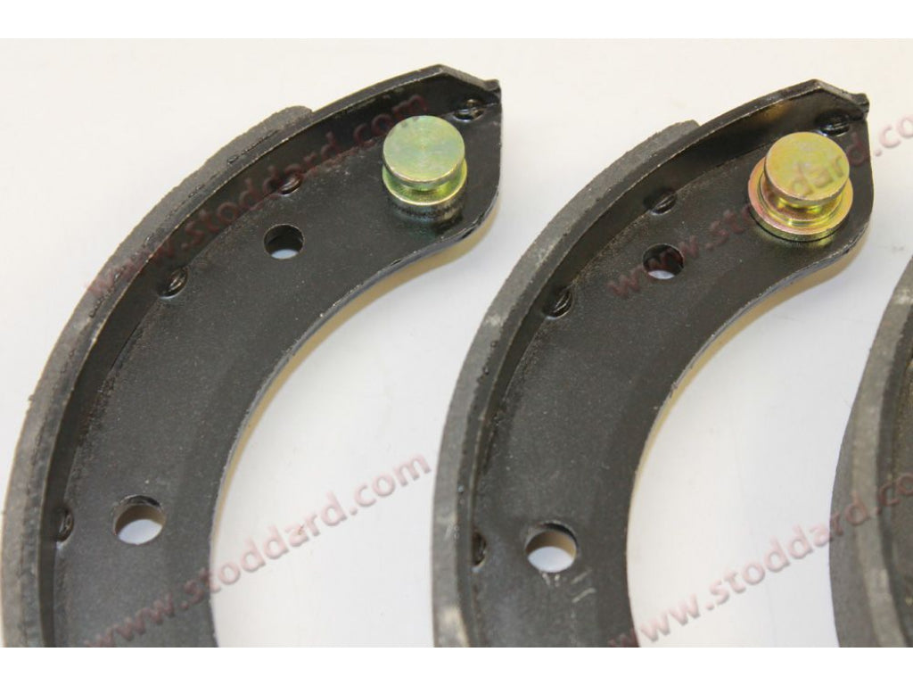 Emergency Brake Shoe Set. 25mm wide with pin.