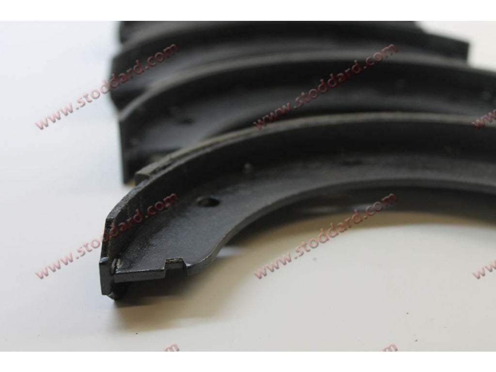 Relined Emergency Brake Shoe Shoes are 25 mm wide, without Pin.