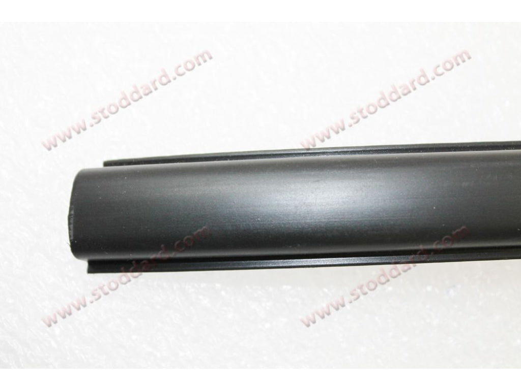 Wide S-Trim Rocker Deco Strip Rubber Insert. 2 required
