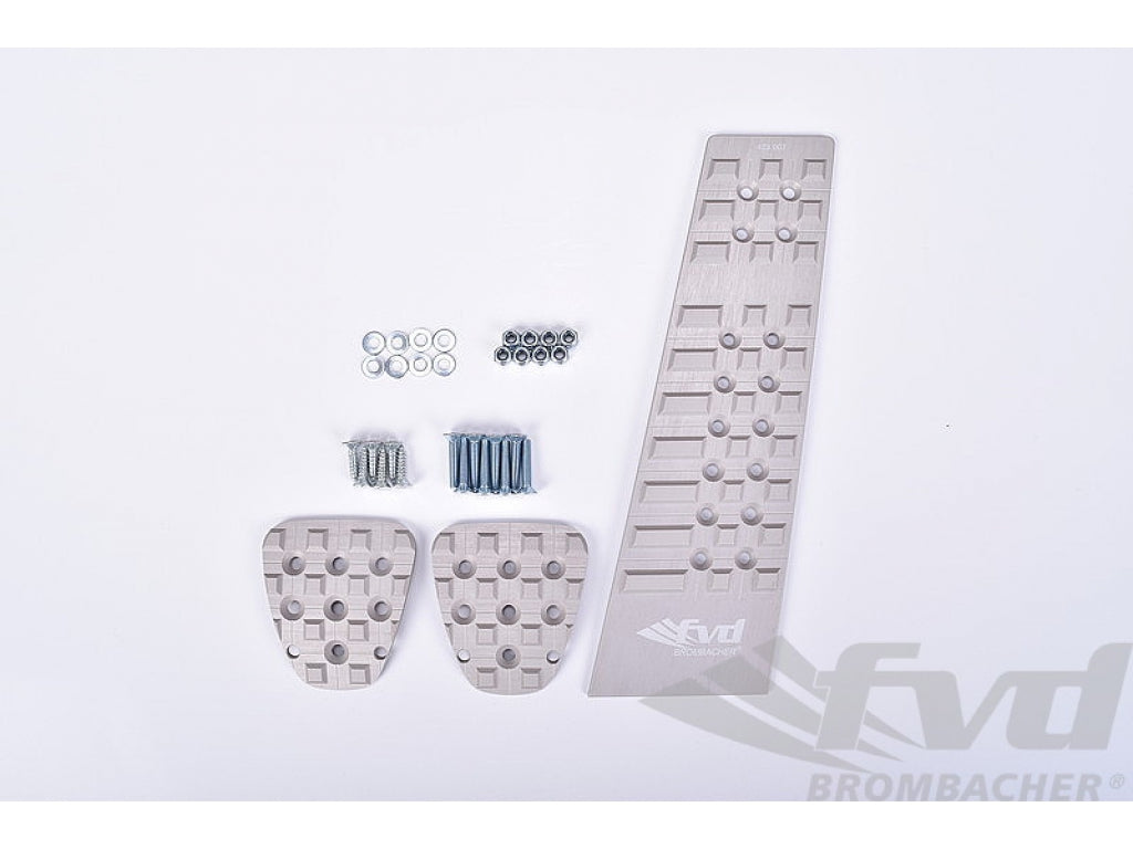 Pedal Set 987 / 997 / Panamera - Aluminum - Flat Top Cleat - With FVD Logo - TUV Approved