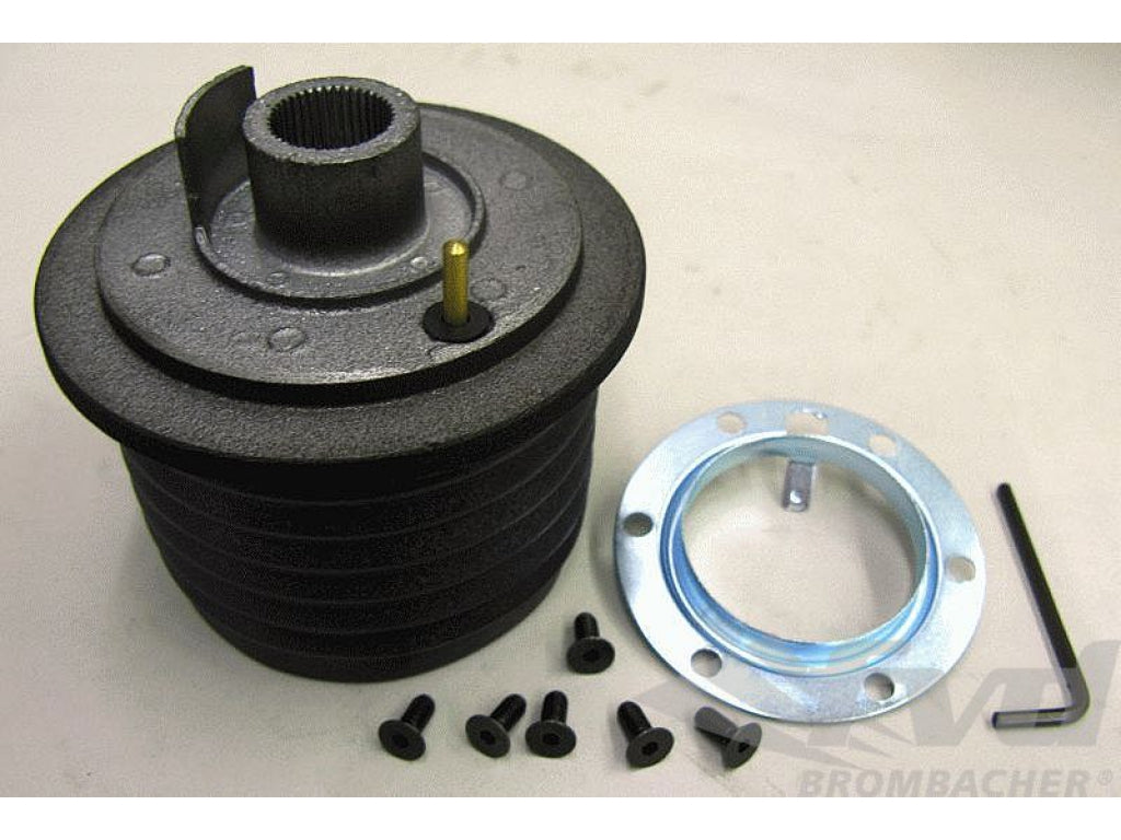 Steering hub Momo 911-73; 100mm