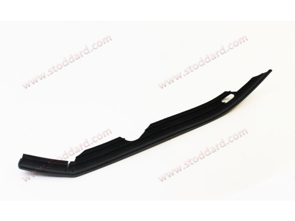 Front Fender to Cowl Seal, 993 Carrera/Carrera 4 (1995-98), 911 Turbo (1996-97)