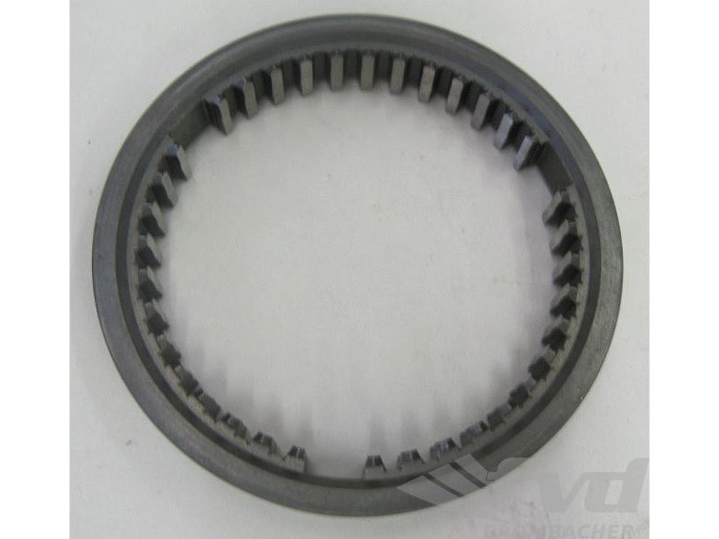 Shift Sleeve 901Trans. 1966-71 / 915 Trans 1972-77 - 3rd - 4th Gear - for Narrow Guide Sleeve