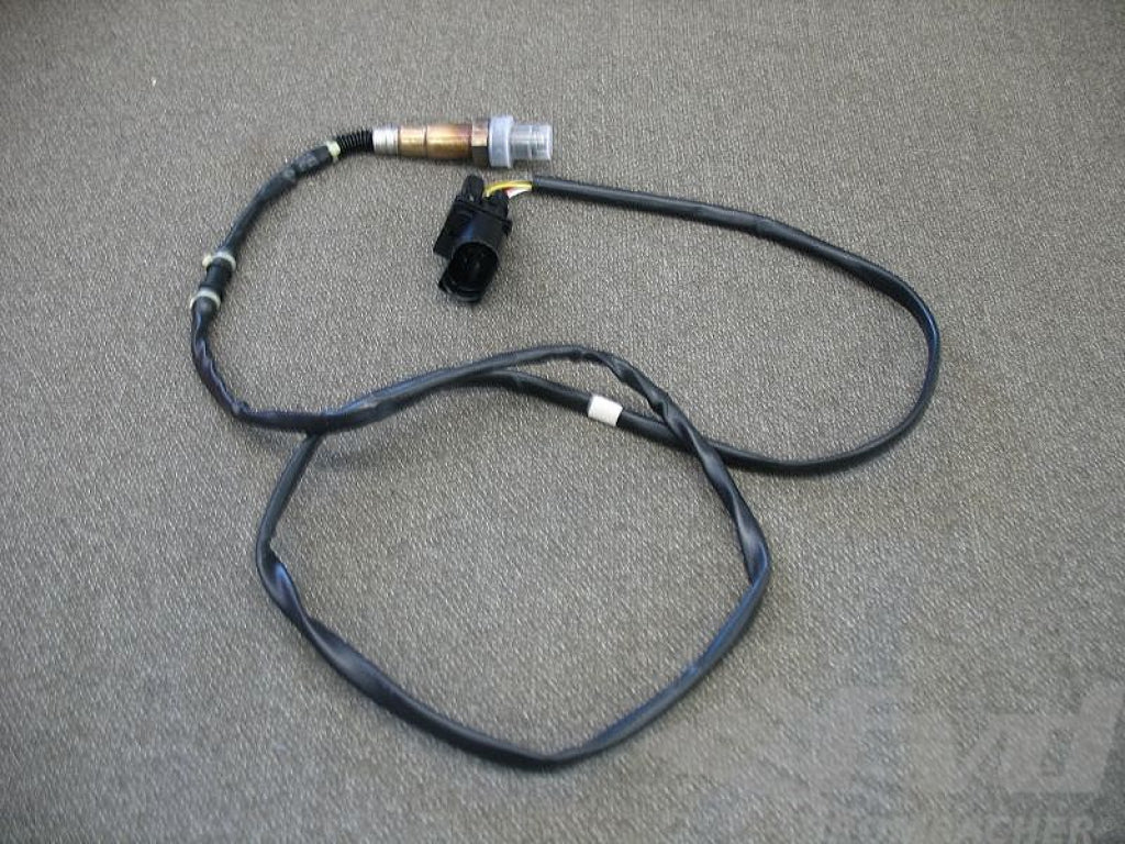 Oxygen sensor before catalytic right 955S 03-06