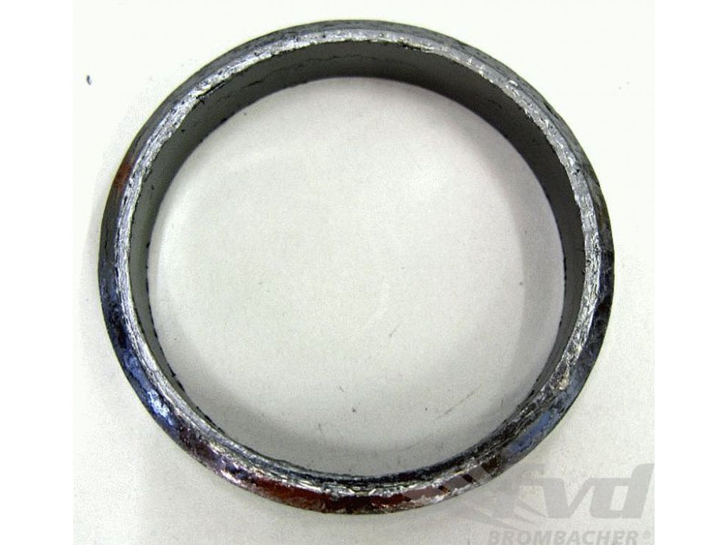 Gasket exhaust pipe to bypass valve