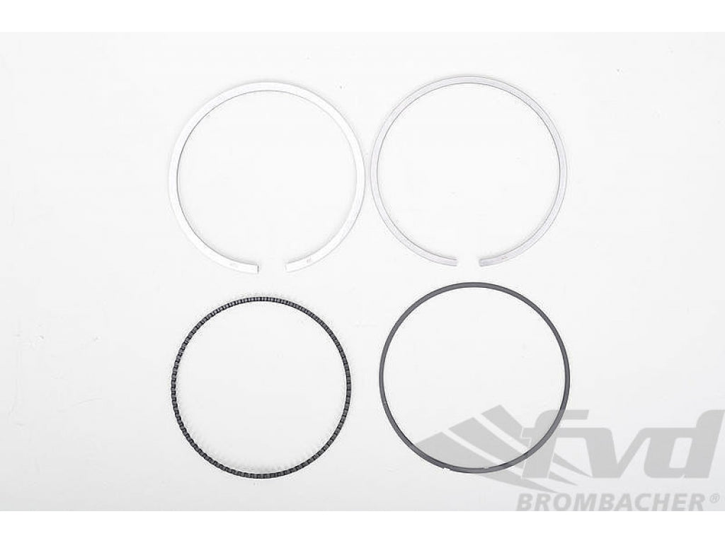Set of piston rings 986 2,7l 00-04