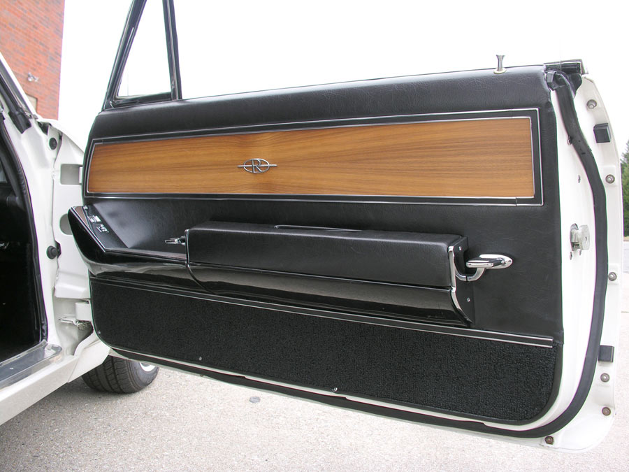 Buick Riviera - Image 19