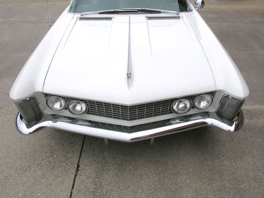 Buick Riviera - Image 27