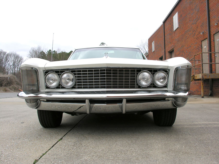 Buick Riviera - Image 28